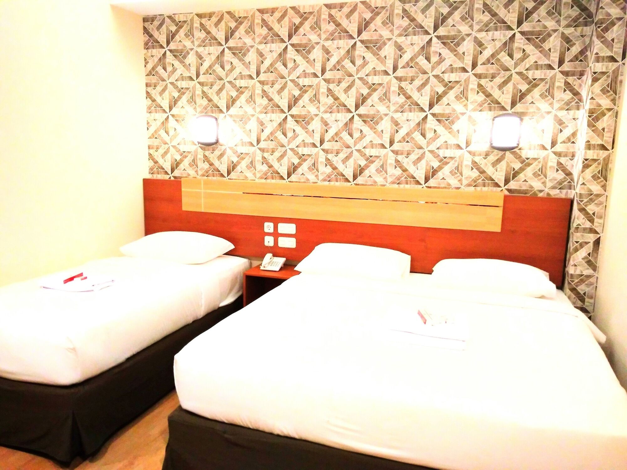 Parma Star Hotel بيكانبارو المظهر الخارجي الصورة